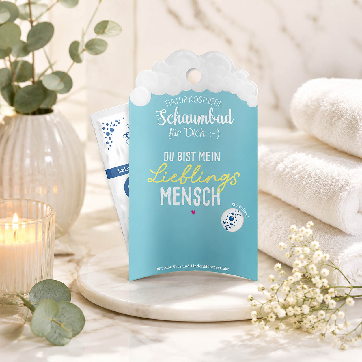 Naturkosmetik Schaumbad „Du bist mein Lieblingsmensch“ Petrol – Geschenk für Dich (Moodbild)