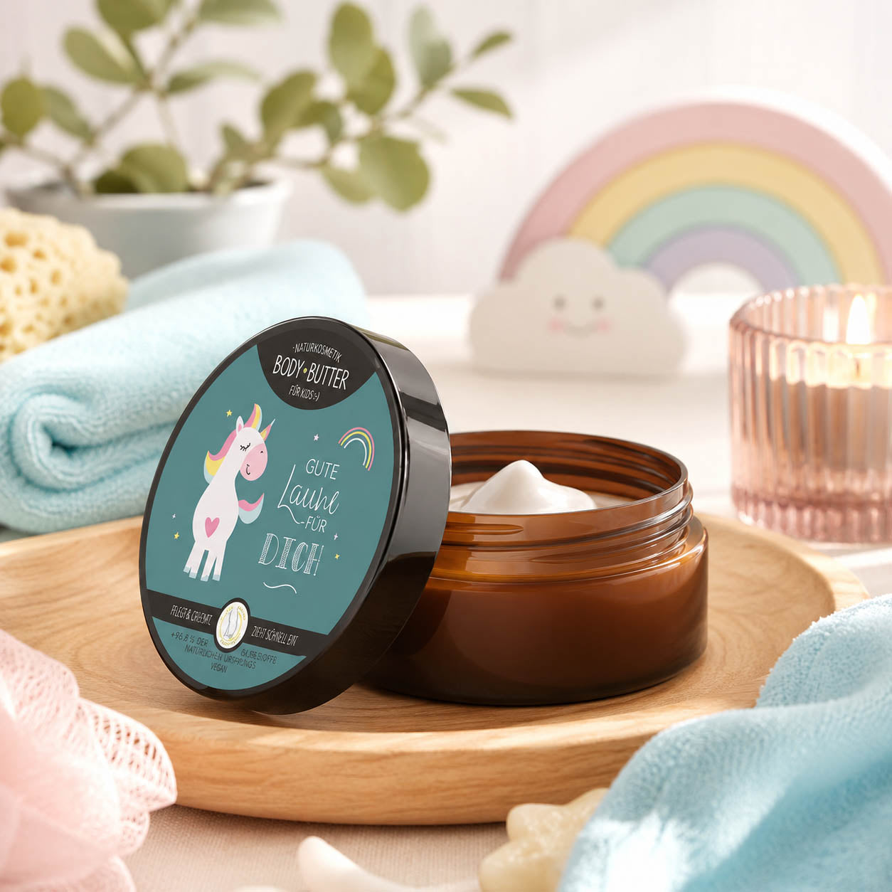 Bodybutter „Gute Laune für Dich“ Einhorn in Anwendung – Naturkosmetik von Geschenk für Dich