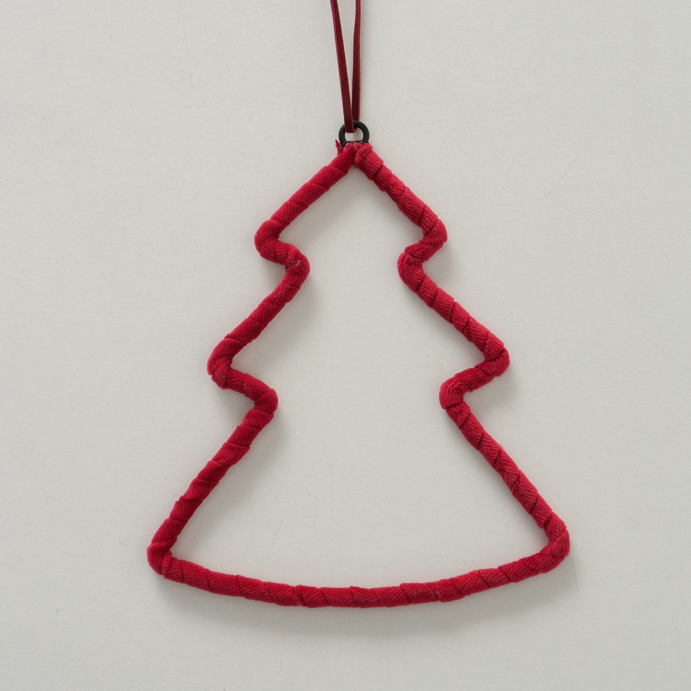 Deko-Hänger Tanne von Boltze – rote Anhänger aus Eisen mit samtigem Stoffbezug, ca. 15×15 cm. Edle Weihnachtsdeko für Baum, Fenster