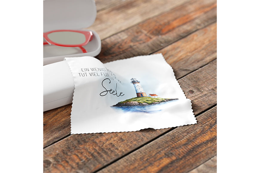 Maritimes Brillenetui "Ein wenig Meer tut viel für die Seele" mit Leuchtturm-Motiv und passendem Putztuch von Geschenk für Dich