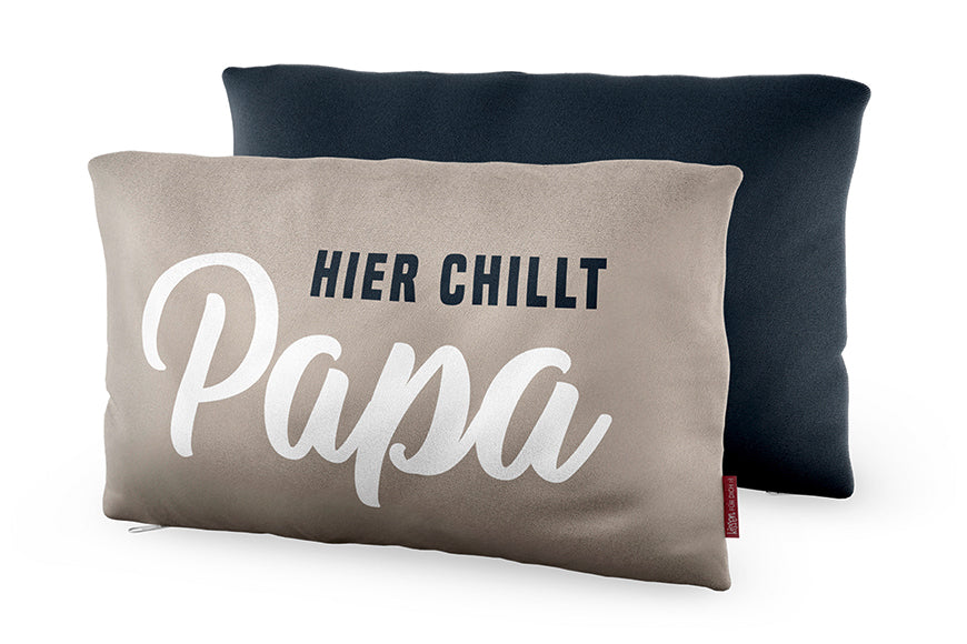 Kissen „Hier chillt Papa“ – Geschenk für Papa