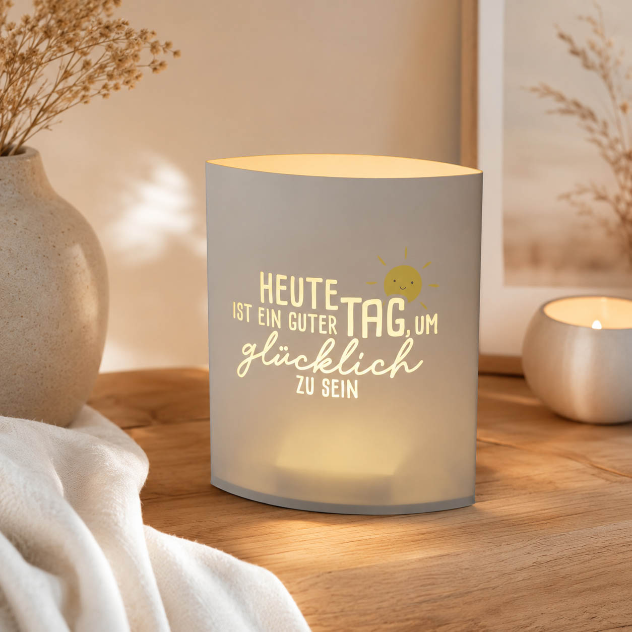 Stimmungsbild Poesielicht LED-Dekolicht mit lachender Sonne und Spruch Heute ist ein guter Tag um glücklich zu sein – Happy Greetings