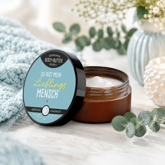 Naturkosmetik Bodybutter „Du bist mein Lieblingsmensch“ Petrol – Geschenk für Dich (Moodbild)