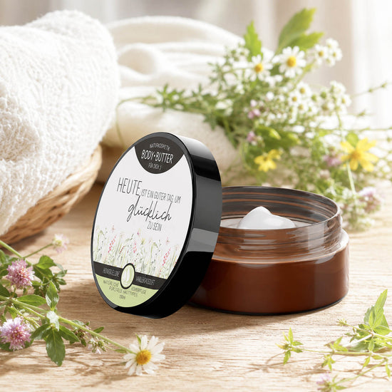 Bodybutter „Heute ist ein guter Tag, um glücklich zu sein“ in Anwendung – Naturkosmetik von Geschenk für Dich