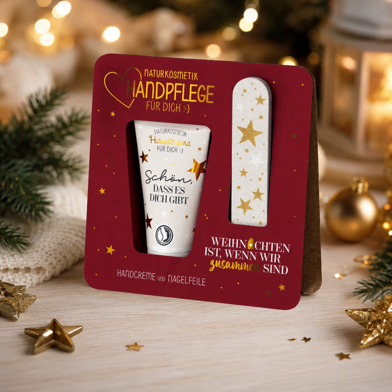 Handpflege-Set „Weihnachten ist, wenn wir zusammen sind“ – Stimmungsbild im weihnachtlichen Ambiente