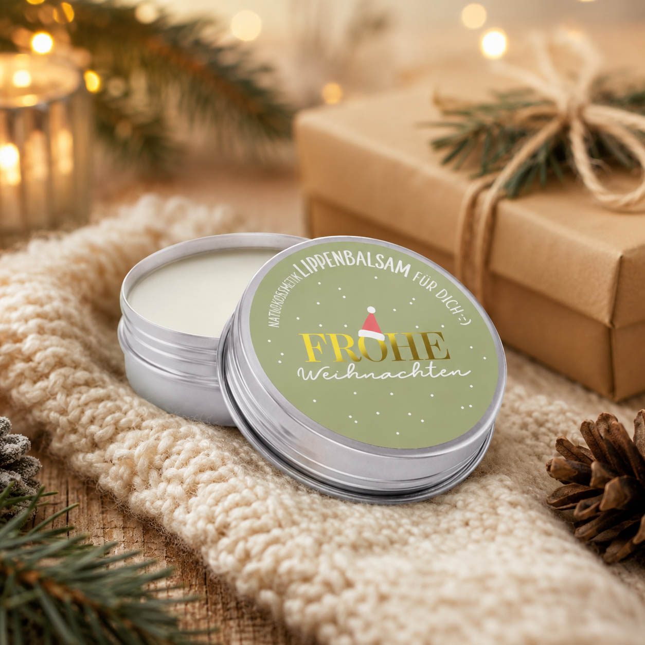 Lippenbalsam „Frohe Weihnachten“ – Stimmungsbild im weihnachtlichen Ambiente
