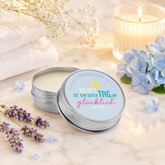 Naturkosmetik Lippenbalsam „Heute ist ein guter Tag, um glücklich zu sein“ Hellblau – Geschenk für Dich (Moodbild)