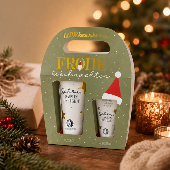 Naturkosmetik-Set „Frohe Weihnachten“ – Stimmungsbild im weihnachtlichen Ambiente