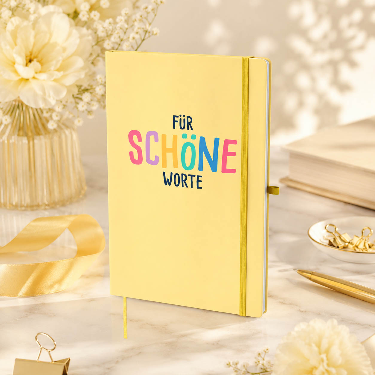 Notizbuch A5 „Für schöne Worte“ Gelb – Geschenk für Dich (Moodbild)