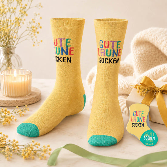 Zaubersocken „Gute Laune Socken“ Gelb – Geschenk für Dich (Moodbild)