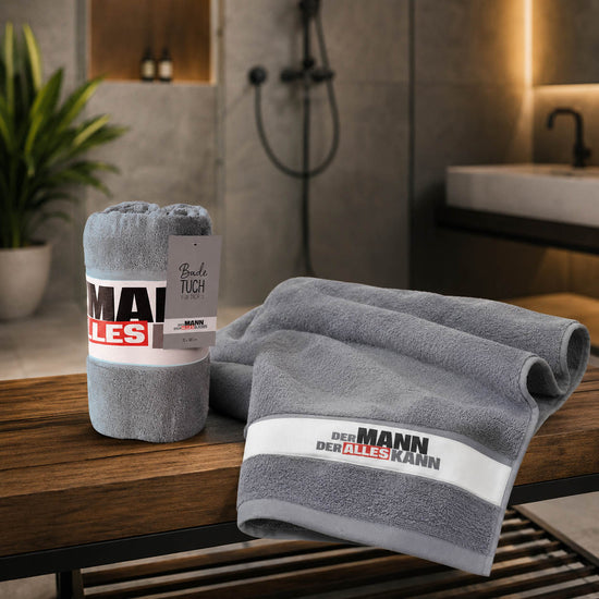Badetuch Der Mann der alles kann grau in Anwendung, Saunatuch von Geschenk für Dich
