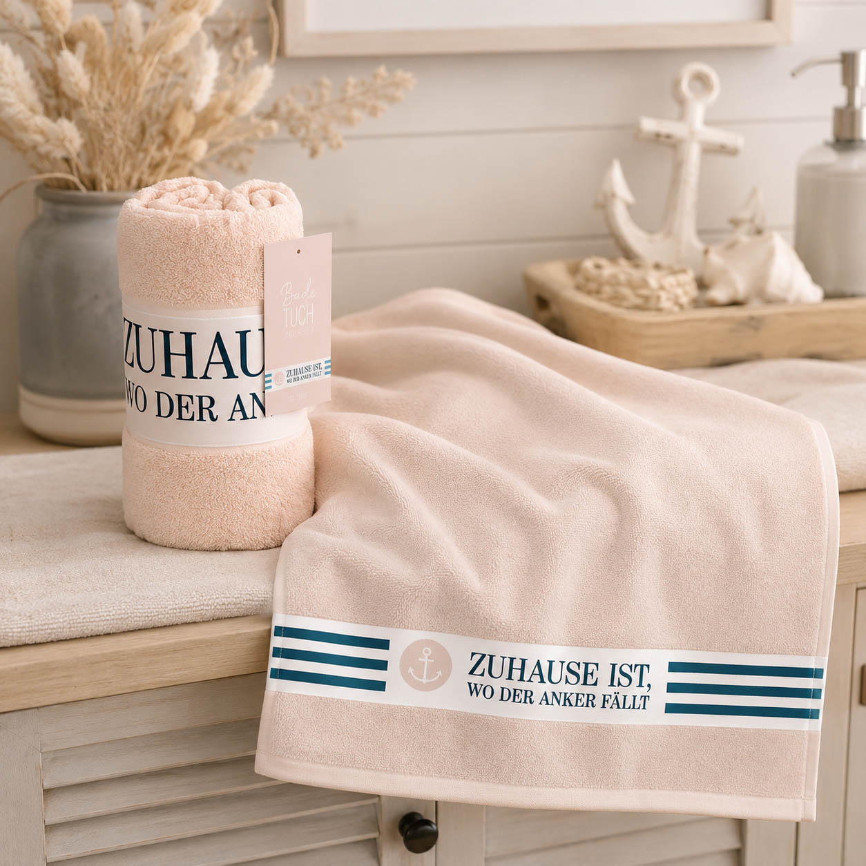 Maritimes Strandtuch Zuhause ist wo der Anker fällt am Strand, Badetuch von Geschenk für Dich