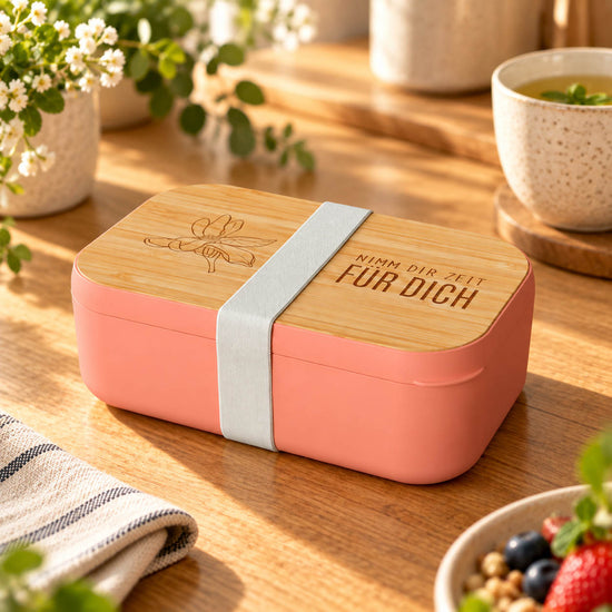 Brotdose „Nimm Dir Zeit für Dich“ in Apricot mit Blüte – Stimmungsbild