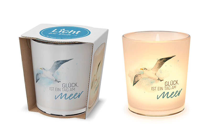 Maritimes Windlicht mit Motiv Möwe und Spruch „Glück ist ein Tag am Meer“ von Geschenk für Dich