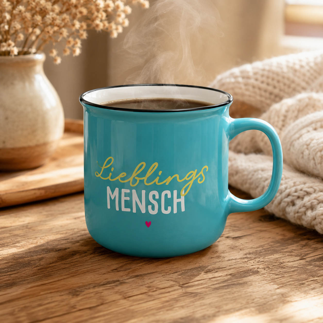 Kultbecher „Lieblingsmensch" stimmungsvoll dekoriert – Happy Greetings