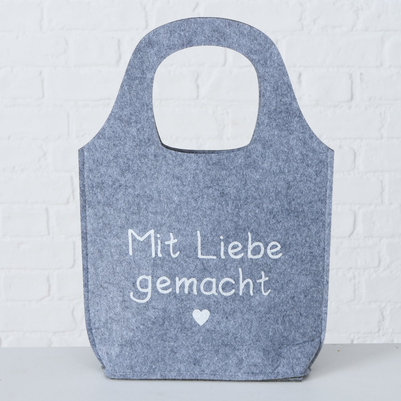 Filz Geschenktasche Geschenktüte grau mit Spruch "Mit Liebe gemacht" - Höhe 39cm, 2015692, 4020607943513, Boltze